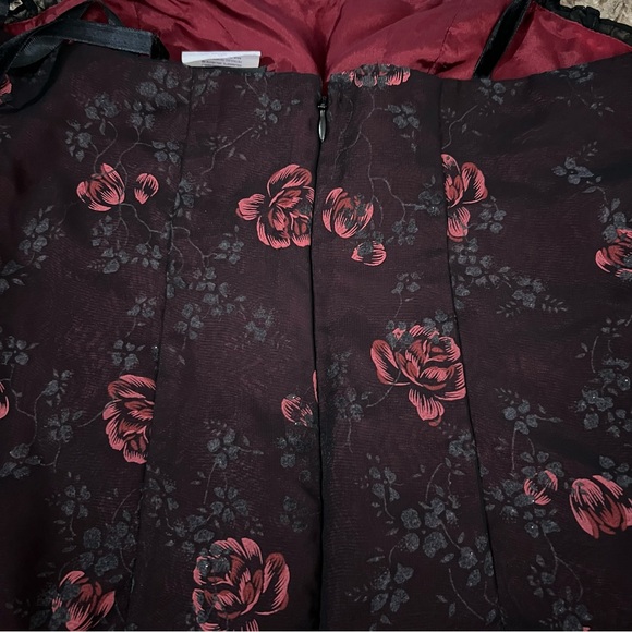 Zum Zum by Niki Livas Y2K Vintage 90s Red Black Floral Mini Size 3 - 4 Dress - Picture 5 of 9